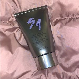 Monat  Blow Out Cream